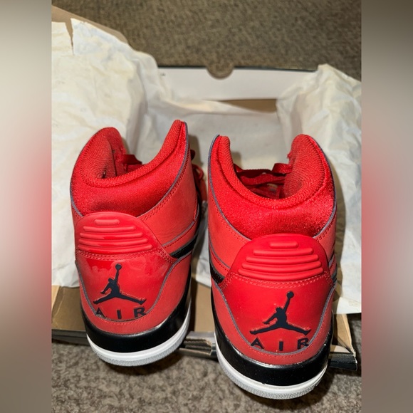 Jordan Legacy 312 - Picture 4 of 8